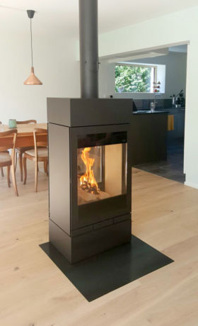 Cheminéee Kamin freistehend Rauchrohr